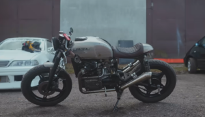 1979年式Honda CX500カフェレーサーのカスタム調整とガレージプロジェクト