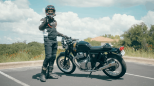 6,000ドルのカスタムを施したRoyal Enfield Continental GTの実力を検証