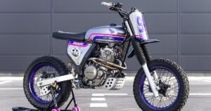 90年代の派手なグラフィックを再現、ポーランド発Honda NX650 Dominatorスーパーモト