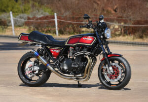AC SanctoryによるKawasaki KZ1000 Mark II「RCM-633」の完全再生カスタム