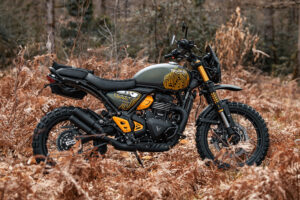 FCR Original製作、Triumph Scrambler 400 XCベースのカスタムバイク「Escape」