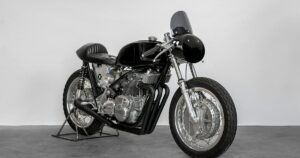 Ruote Fiereが贈る1970年代耐久レース仕様のTriumph Tridentカスタム