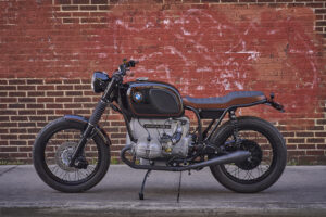 Analog MotorcyclesによるBMW R90/6「The Gentleman」紳士的な佇まいのカスタムモデル