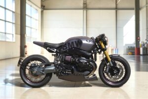 Lord Drake Kustomsが手掛けたBMW R nineT “RR”が登場