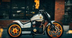 Neev Motorcyclesが生み出すニューデリー発のカスタムSuper Meteor 650