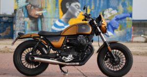 Officine RossopuroによるMoto Guzzi V9 Bobberカスタム