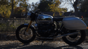 Roughchildが手掛けるBMW R100ロングディスタンス・カフェレーサー
