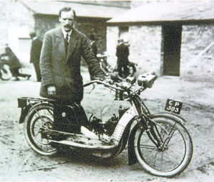 Swan Motor Manufacturing：英国チェシャー発の希少ヴィンテージバイクブランドの歴史