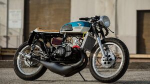 100馬力を叩き出すHonda CL350「HonDeath」狂気のツーストロークカスタム