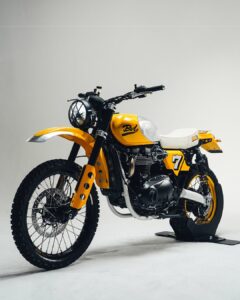 中国BVL Garage、Triumph Scrambler 900を1980年代VMXスタイルにカスタム