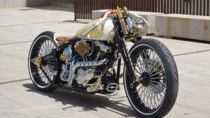 Lord Drake Kustomsが贈る受賞歴を誇るカスタムHarley-Davidson Softail ‘Babylon’