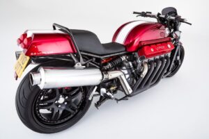 世界記録を持つMillyard Viper V10がオークションへ