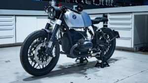 Bolt Motor CompanyがBMW R100を大胆に再構築、ミニマルデザインの真骨頂