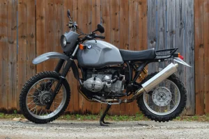 BoxerWorksが手掛けた1983年式BMW R80G/S、Bring a Trailerに出品中