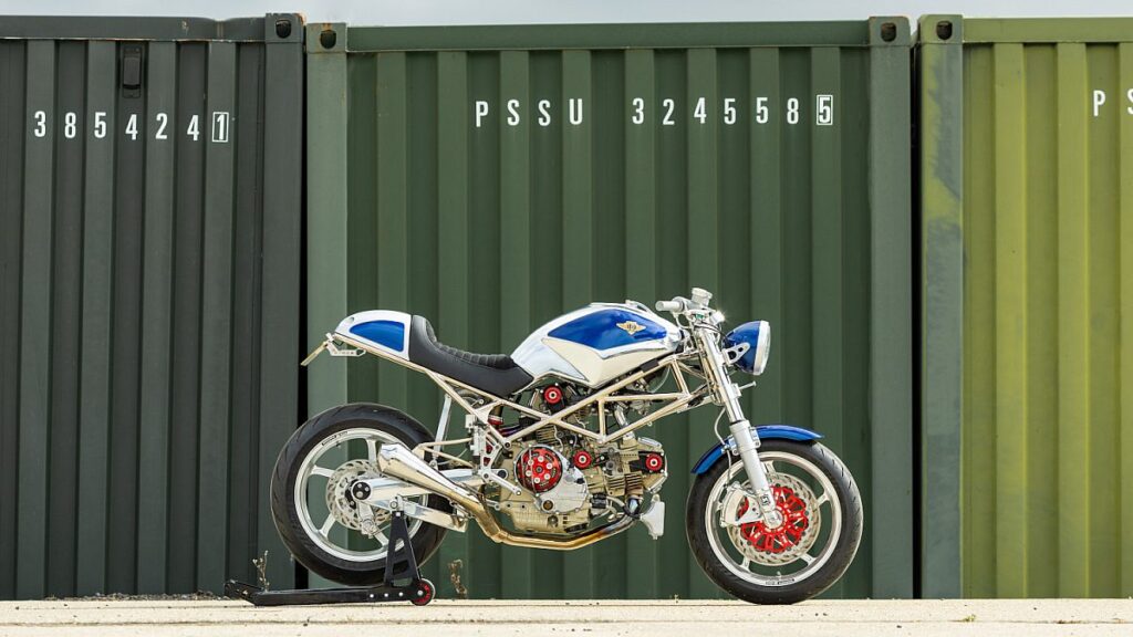Dirty Dick s Motos Ducati Monster 900S