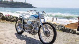 ハイテクとノスタルジーが融合するMoto Guzzi V7カスタムの魅力