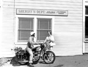 1966年アメリカ横断の記憶：Triumph Thunderbirdと一人旅の軌跡