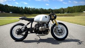 地下室発、世界が認めたBMW R100カフェレーサーの物語