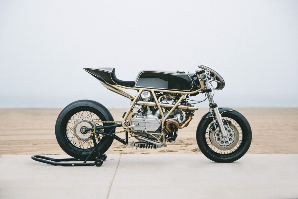 Max Hazan Ducati 860GT